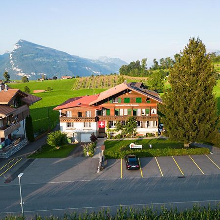 Hotel Restaurant Sunnmatt Aeschi Bei Spiez Eksteriør bilde