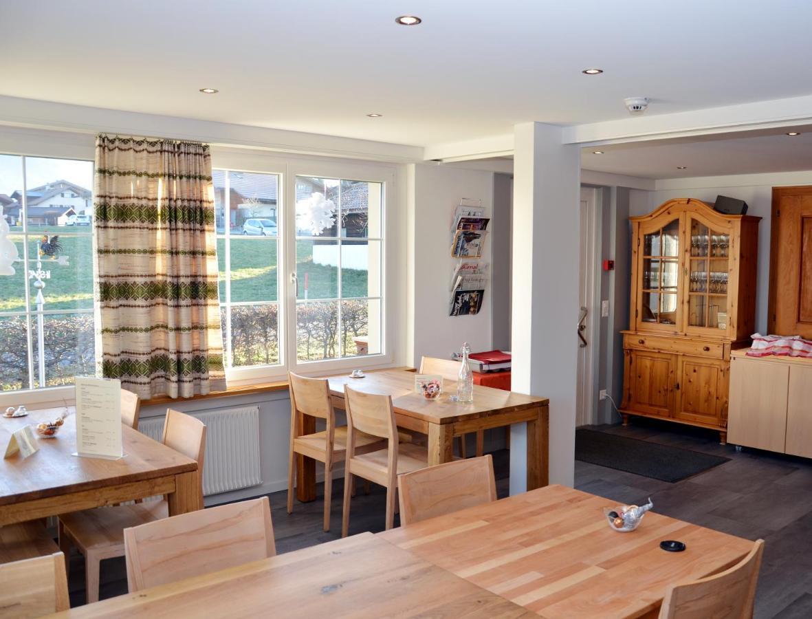 Hotel Restaurant Sunnmatt Aeschi Bei Spiez Eksteriør bilde