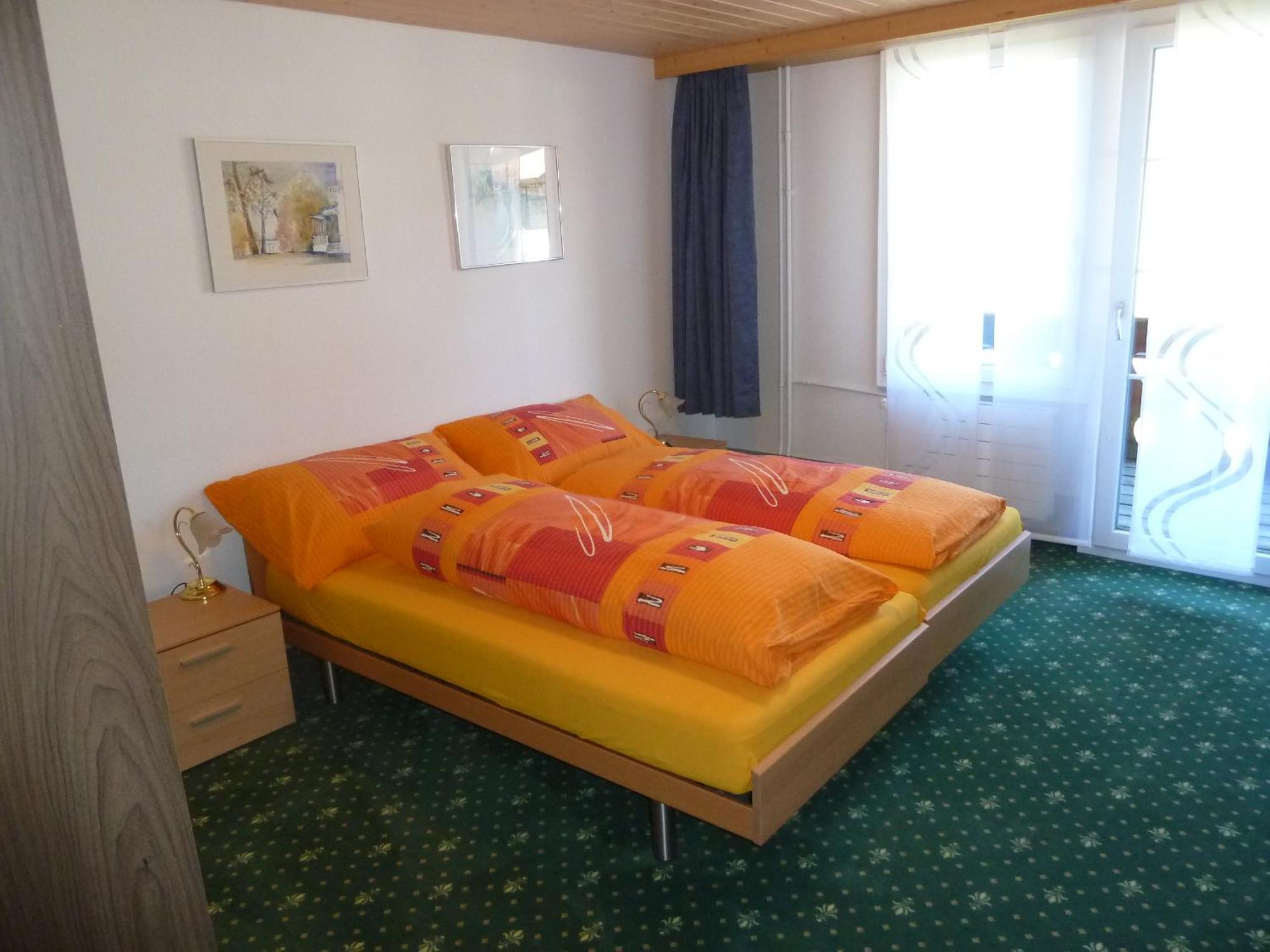 Hotel Restaurant Sunnmatt Aeschi Bei Spiez Eksteriør bilde