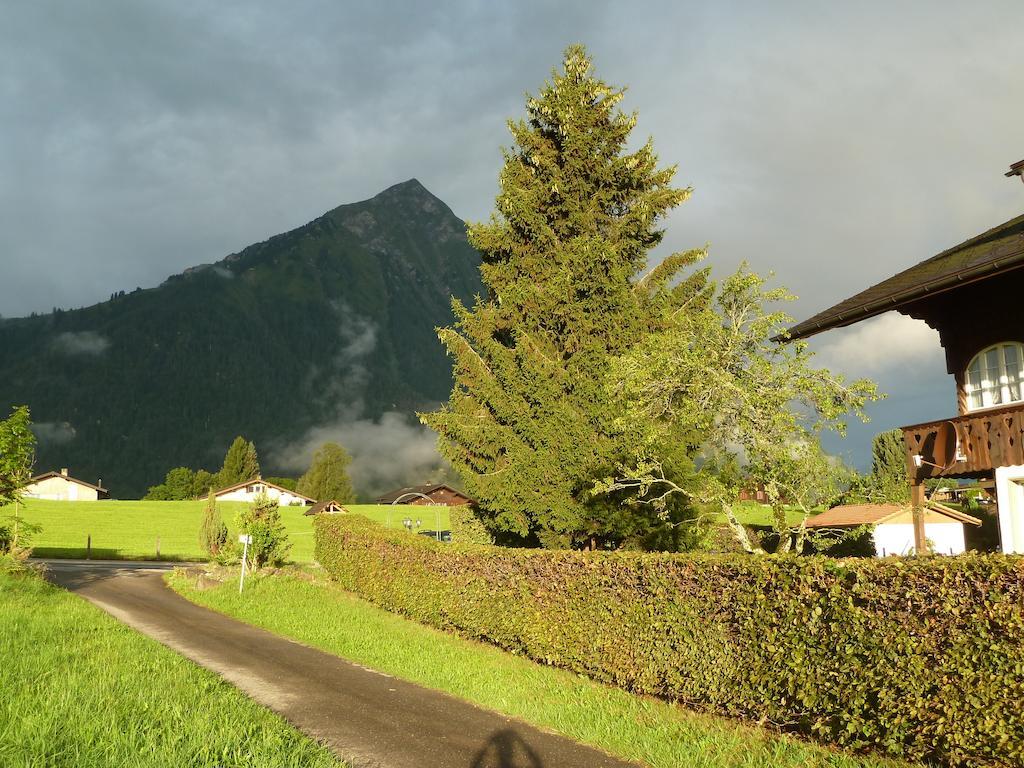 Hotel Restaurant Sunnmatt Aeschi Bei Spiez Eksteriør bilde