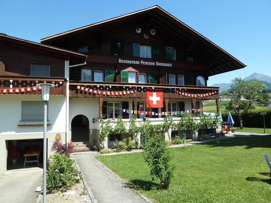 Hotel Restaurant Sunnmatt Aeschi Bei Spiez Eksteriør bilde