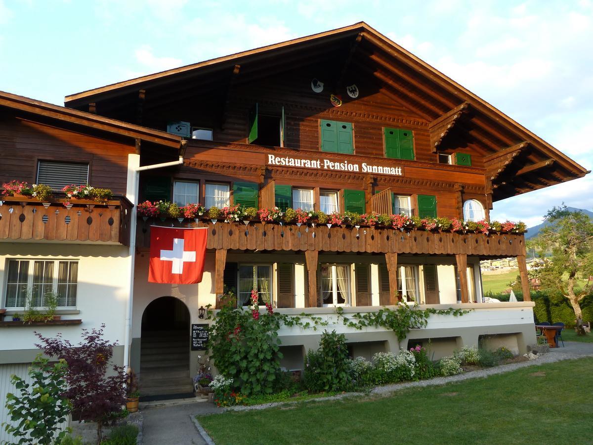 Hotel Restaurant Sunnmatt Aeschi Bei Spiez Eksteriør bilde